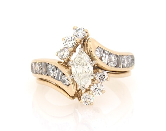 Previously Owned Marquise-Cut Diamond Bridal Set 2 ct tw 14K Yellow Gold Size 7