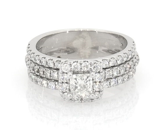 Previously Owned THE LEO Diamond Princess-Cut Bridal Set 1 ct tw 14K White Gold Size 6