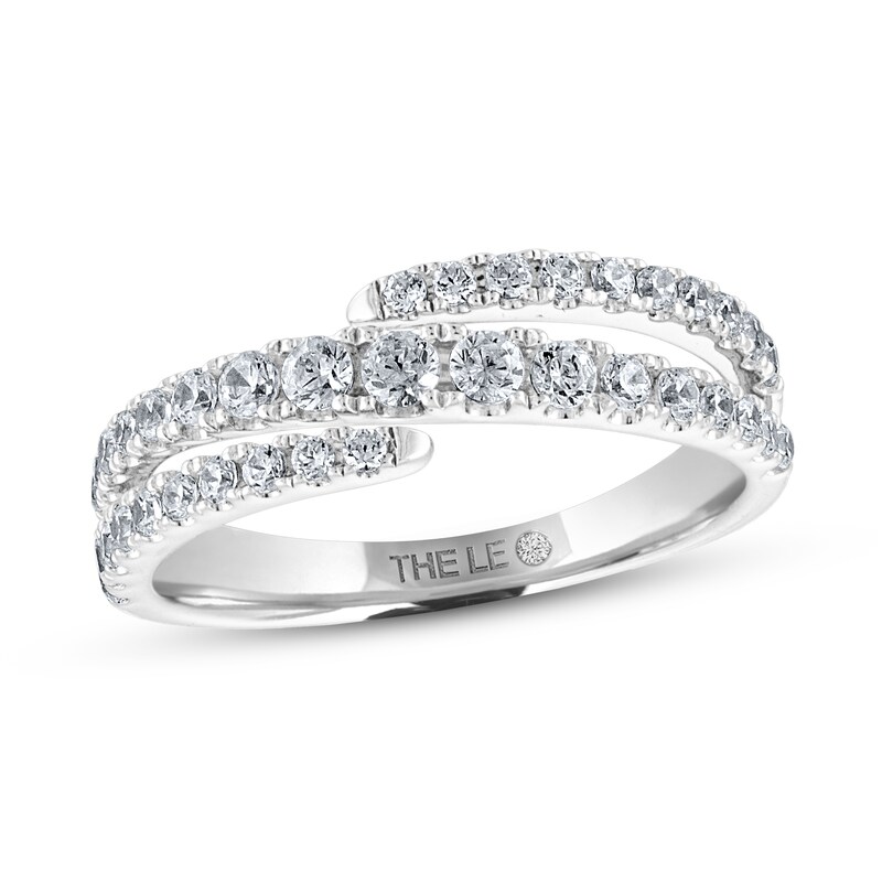 Main Image 1 of Previously Owned THE LEO Diamond Anniversary Ring 5/8 ct tw 14K White Gold