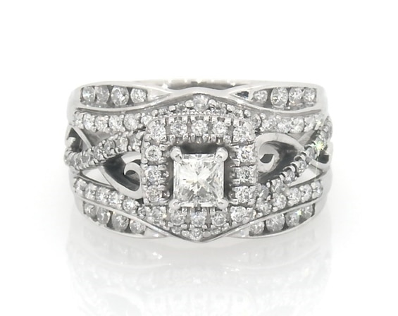 Previously Owned Princess-Cut Diamond Halo Bridal Set 3/4 ct tw 10K & 14K White Gold Size 5.25