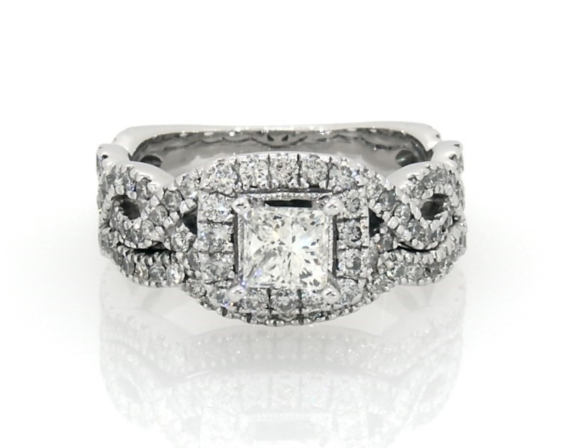 Main Image 1 of Previously Owned Neil Lane Princess-Cut Diamond Halo Bridal Set 1-1/8 ct tw 14K White Gold Size 6.5