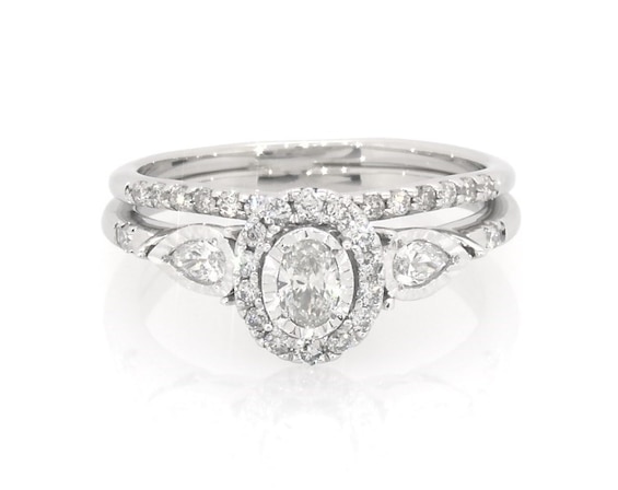 Previously Owned Oval-Cut Diamond Halo Bridal Set 3/8 ct tw 14K White Gold Size 5