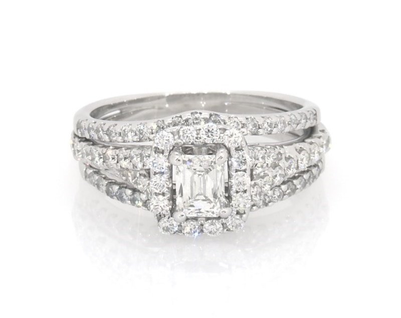 Main Image 1 of Previously Owned Emerald-Cut Diamond Halo Bridal Set 1-1/4 ct tw 14K White Gold Size 6.25