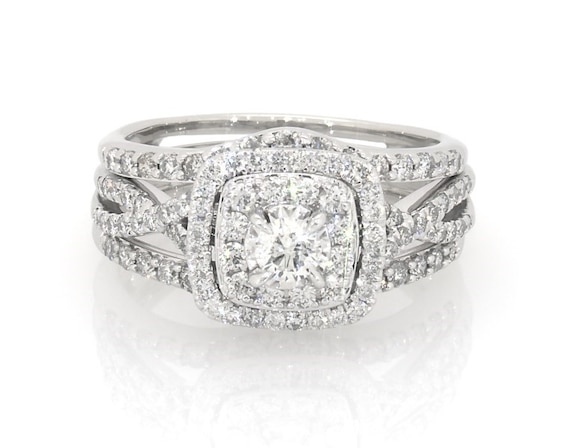 Previously Owned Round-Cut Diamond Double Halo Bridal Set 1-1/4 ct tw 14K White Gold Size 8