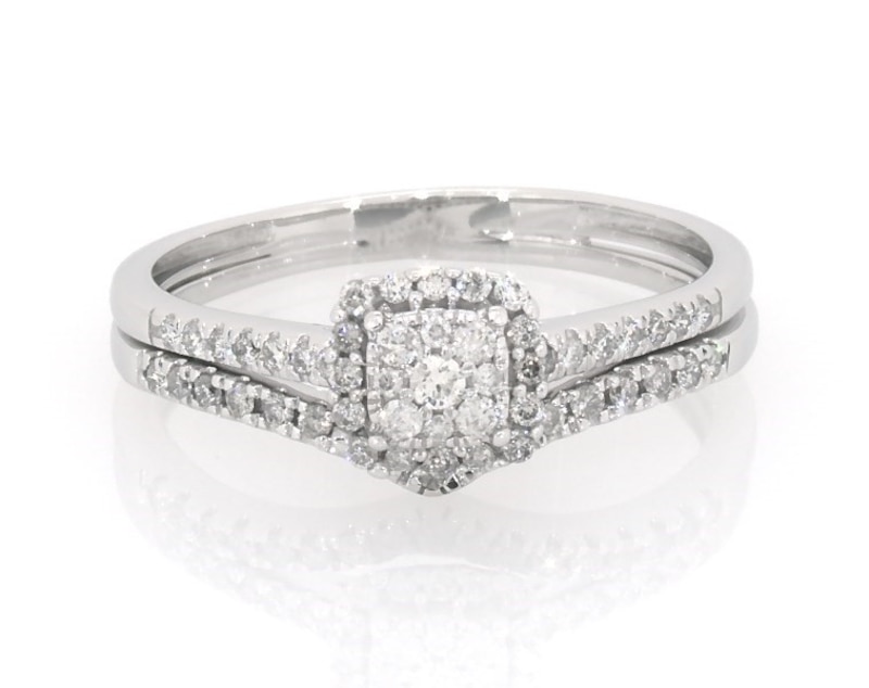 Main Image 1 of Previously Owned Multi-Diamond Bridal Set 1/3 ct tw 10K White Gold Size 8.5