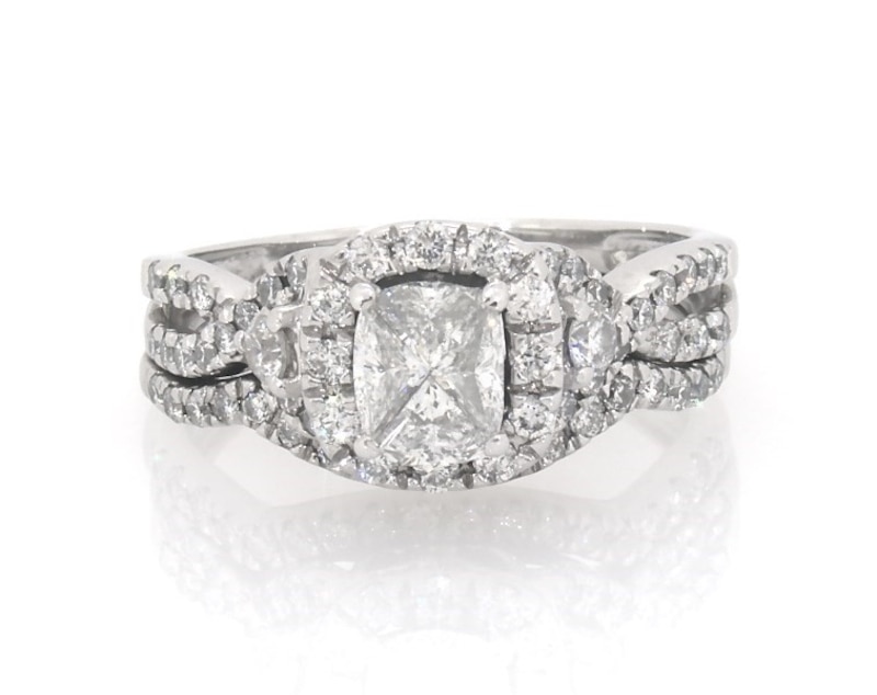 Main Image 1 of Previously Owned Pie-Cut Multi-Diamond Halo Bridal Set 7/8 ct tw 14K White Gold Size 7