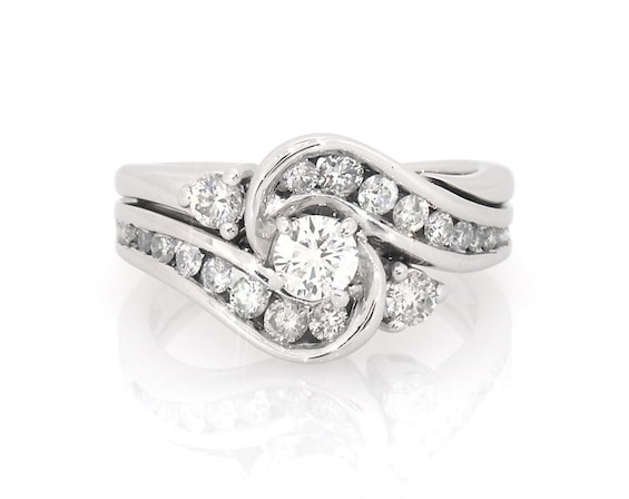 Previously Owned Round-Cut Diamond Bypass Bridal Set 1 ct tw 14K White Gold Size