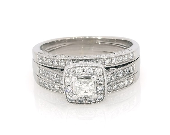 Previously Owned Princess-Cut Diamond Halo Bridal Set 5/8 ct tw 14K White Gold Size 6.25