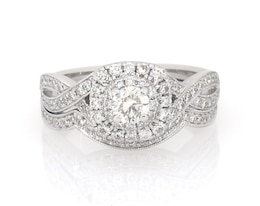 Previously Owned Neil Lane Round-Cut Diamond Double Halo Bridal Set 7/8 ct tw 14K White Gold Size 6.5