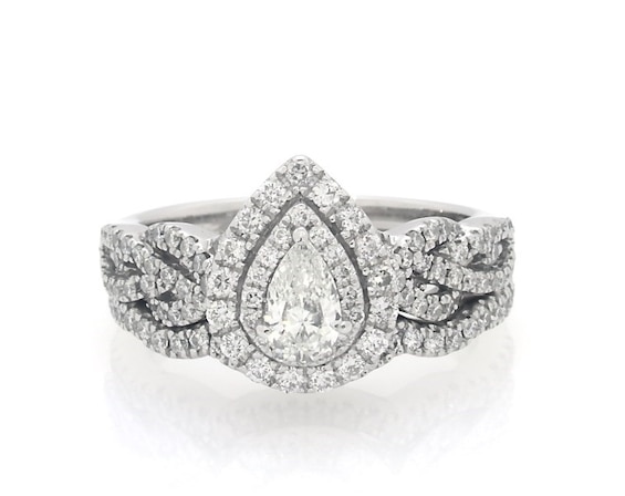 Previously Owned Neil Lane Pear-Shaped Diamond Bridal Set 7/8 ct tw 14K White Gold Size 5.75