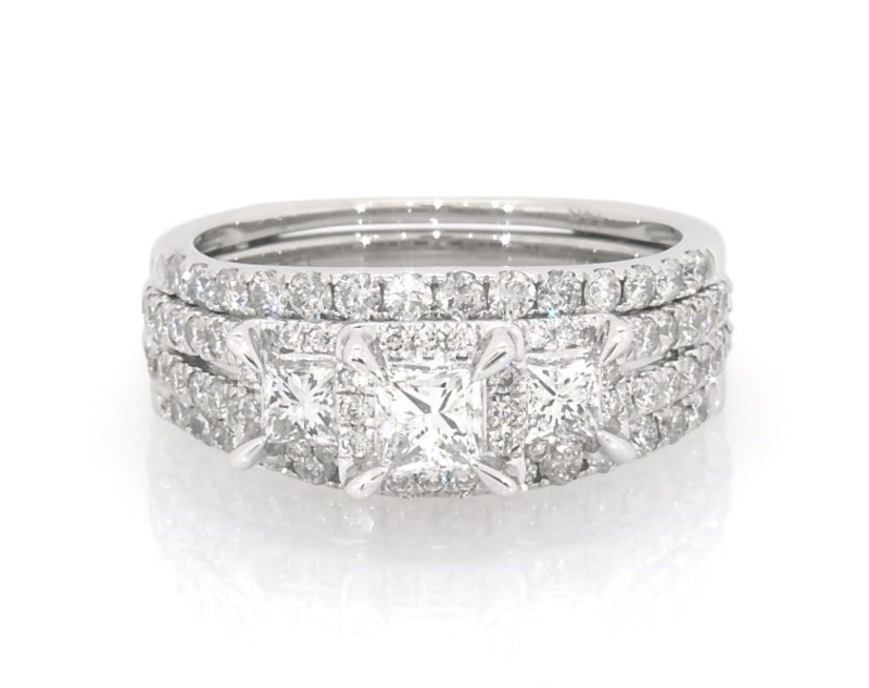 Main Image 1 of Previously Owned Princess-Cut Diamond Three-Stone Bridal Set 1-3/8 ct tw 14K White Gold Size 6.5