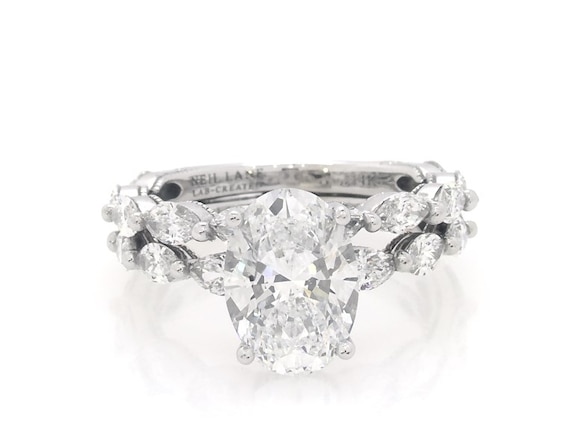 Previously Owned Neil Lane Artistry Oval-Cut Lab-Grown Diamond Bridal Set 3-1/4 ct tw 14K White Gold Size 4.5