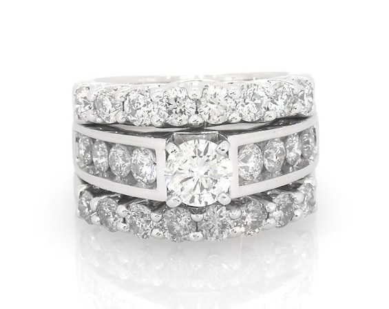 Previously Owned Round-Cut Diamond Bridal Set 3-3/8 ct tw 14K White Gold Size 6