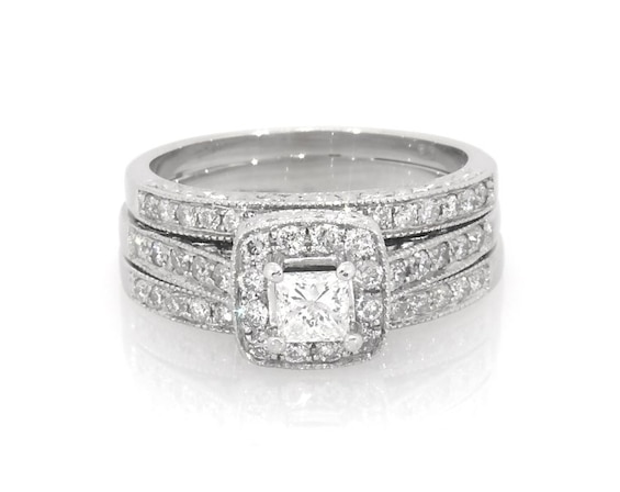 Previously Owned Princess-Cut Diamond Halo Bridal Set 5/8 ct tw 14K White Gold Size 4.5