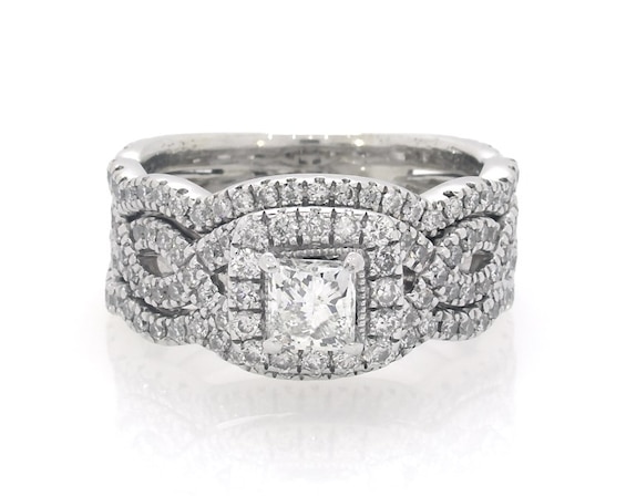 Previously Owned Neil Lane Princess-Cut Diamond Halo Bridal Set 1-3/ ct tw 14K White Gold Size