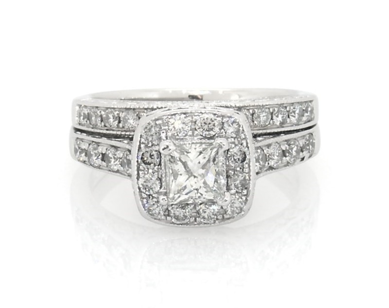 Main Image 1 of Previously Owned Princess-Cut Diamond Halo Bridal Set 1-1/5 ct tw 14K White Gold Size 4.75