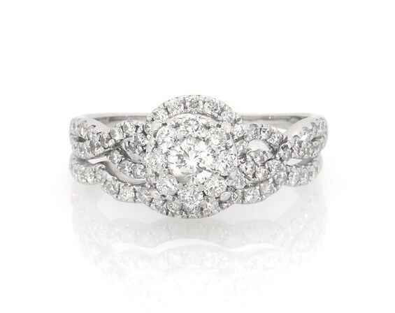 Previously Owned Round-Cut Diamond Halo Bridal Set 1-1/5 ct tw 14K White Gold Size