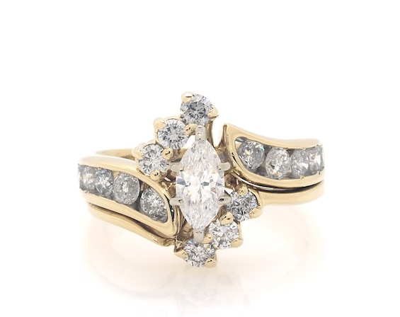 Previously Owned Marquise-Cut Diamond Bridal Set 1-3/8 ct tw 14K Yellow Gold Size