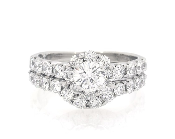 Previously Owned THE LEO Diamond Round-Cut Halo Bridal Set 2 ct tw 14K White Gold Size 5