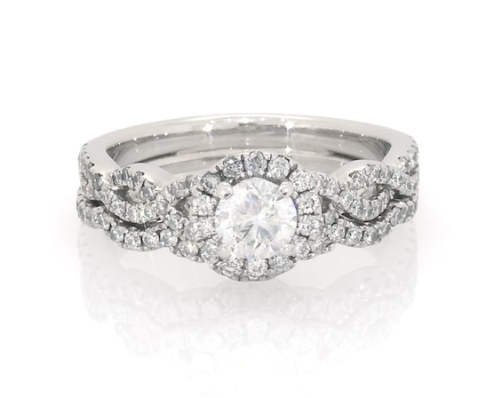 Previously Owned THE LEO First Light Diamond Round-Cut Bridal Set 1 ct tw 14K White Gold Size 7