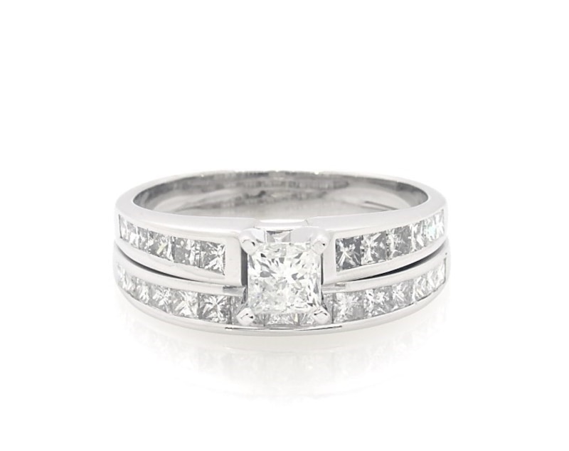 Main Image 1 of Previously Owned Princess-Cut Diamond Bridal Set 1-7/8 ct tw 14K White Gold Size 9
