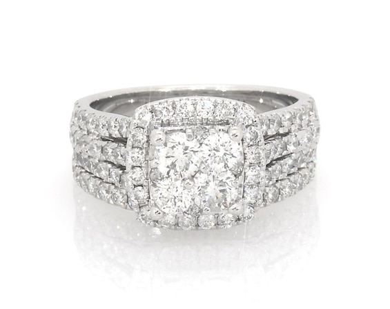 Previously Owned Round-Cut Multi-Diamond Bridal Set 1-1/2 ct tw 14K White Gold Size 5