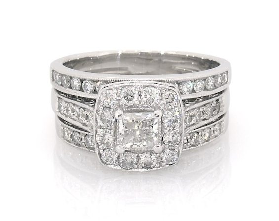 Previously Owned Princess-Cut Diamond Halo Bridal Set 2 ct tw 14K White Gold Size 10