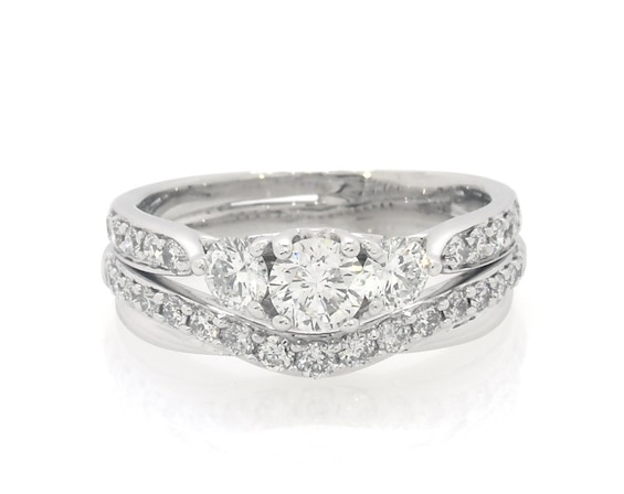 Previously Owned Round-Cut Diamond Three-Stone Bridal Set 1 ct tw 14K White Gold 5