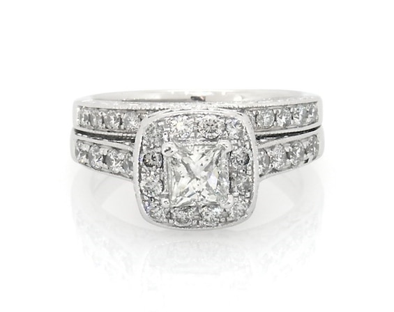 Previously Owned Princess-Cut Diamond Halo Bridal Set 1-1/5 ct tw 14K White Gold Size 9.25