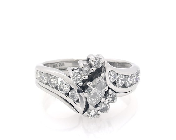 Previously Owned Marquise & Round-Cut Diamond Bridal Set 7/8 ct tw 14K White Gold Size 6