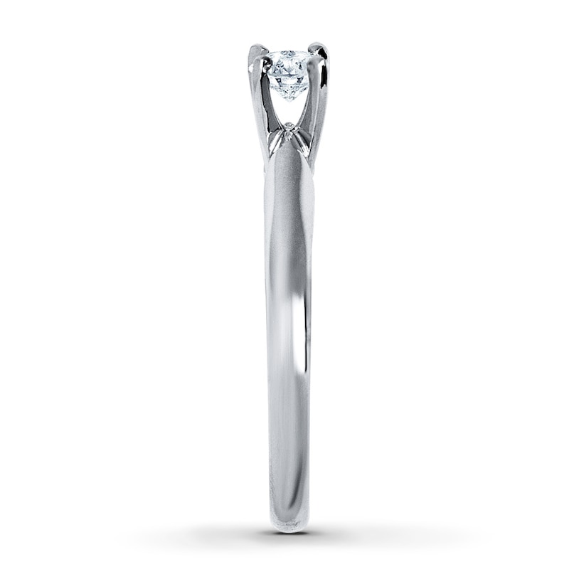 Main Image 3 of Previously Owned Diamond Solitaire Ring 5/8 carat Round-Cut 14K White Gold (I/I2)