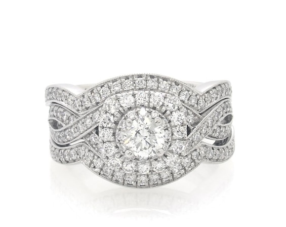 Previously Owned Neil Lane Round-Cut Diamond Halo Bridal Set 7/8 ct tw 14K White Gold Size