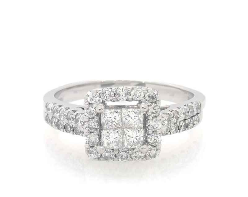 Main Image 1 of Previously Owned Princess-Cut Quad Diamond Bridal Set 1-1/8 ct tw 14K White Gold Size 8.25