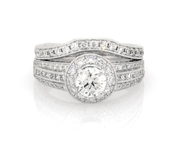 Previously Owned Neil Lane Round-Cut Diamond Halo Bridal Set 1-7/8 ct tw 14K White Gold Size 6.25