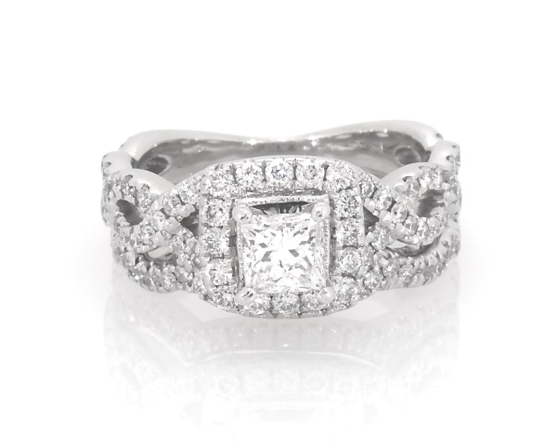 Main Image 1 of Previously Owned Neil Lane Princess-Cut Halo Diamond Bridal Set 1-1/8 ct tw 14K White Gold Size 4