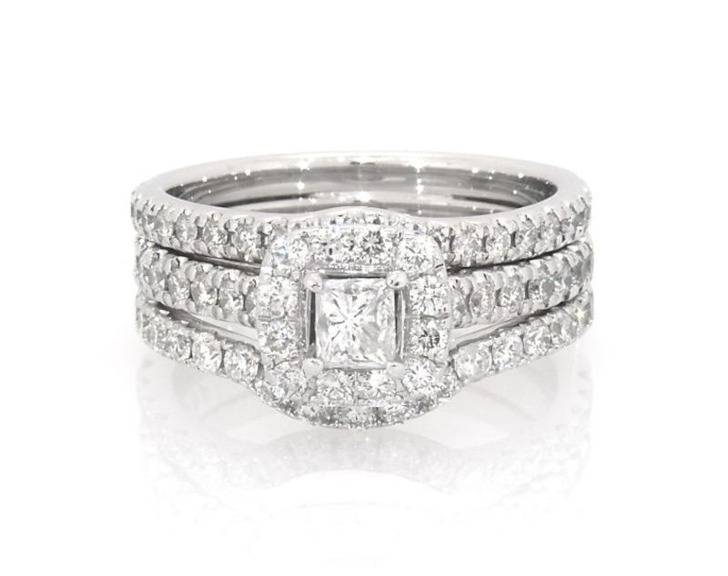 Main Image 1 of Previously Owned Neil Lane Princess-Cut Diamond Halo Bridal Set 1-1/3 ct tw 14K White Gold Size 6.5