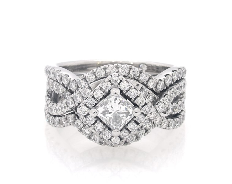 Main Image 1 of Previously Owned THE LEO Diamond Princess-Cut Bridal Set 1-1/2 ct tw 14K White Gold Size 6.75