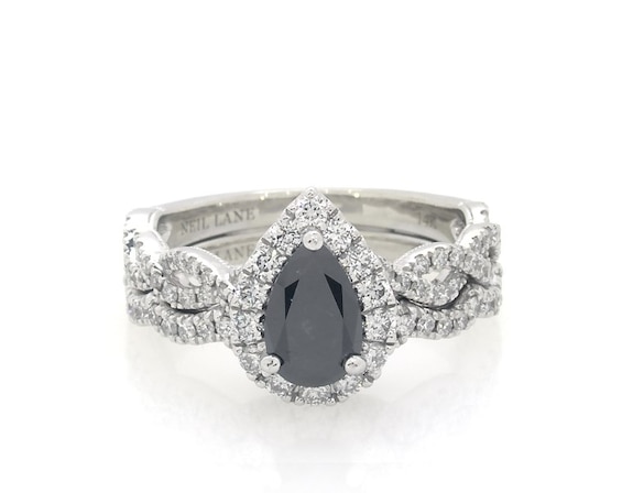 Previously Owned Neil Lane Pear-Shaped Black & White Diamond Bridal Set 1-7/8 ct tw 14K Gold 6.75