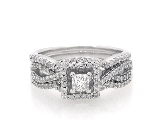 Previously Owned Princess-Cut Diamond Halo Bridal Set 5/8 ct tw 14K White Gold 6.75