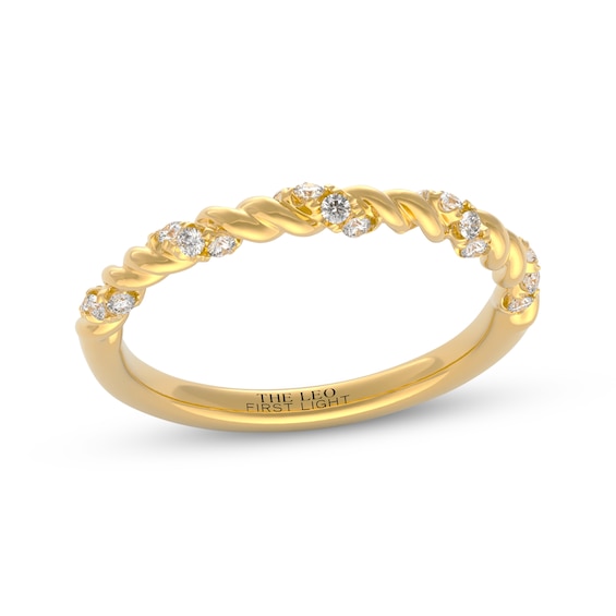 Previously Owned THE LEO First Light Diamond Twist Wedding Band 1/6 ct tw 14K Yellow Gold