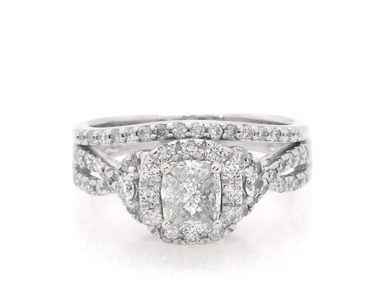 Previously Owned Pie-Cut Quad Diamond Bridal Set 7/8 ct tw 10K White Gold Size 7