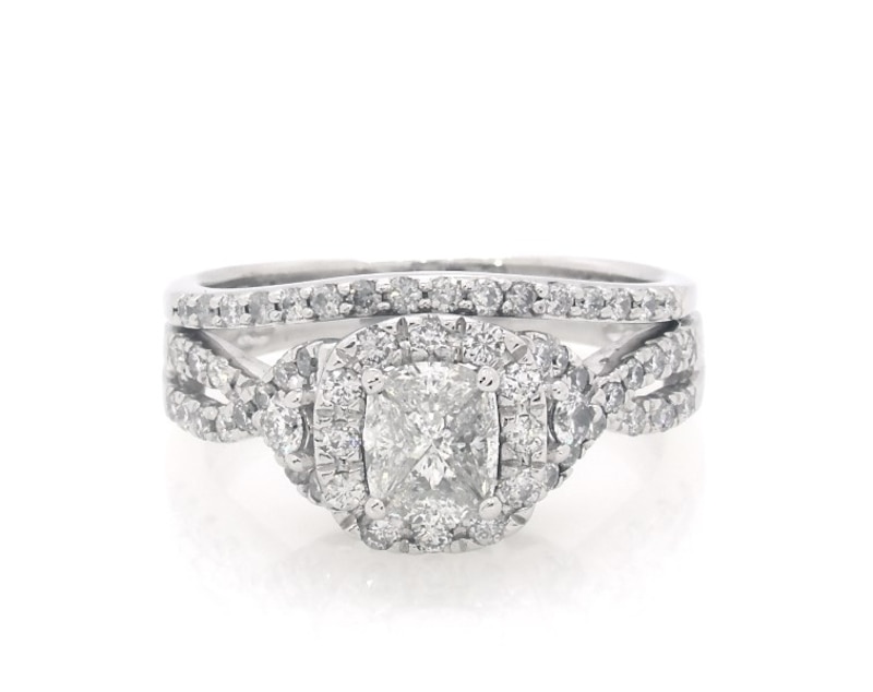 Main Image 1 of Previously Owned Pie-Cut Quad Diamond Bridal Set 7/8 ct tw 10K White Gold Size 7