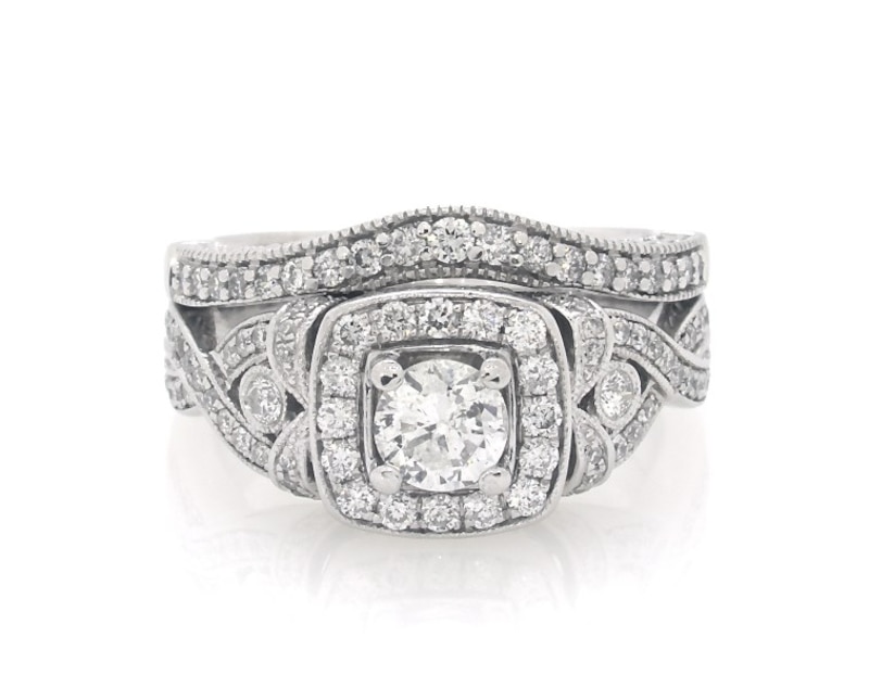 Main Image 1 of Previously Owned Round-Cut Diamond Halo Bridal Set 1-1/8 ct tw 10K White Gold Size 6.75