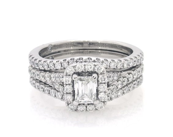 Previously Owned Emerald-Cut Diamond Halo Bridal Set 1-1/3 ct tw 14K White Gold Size 6.75