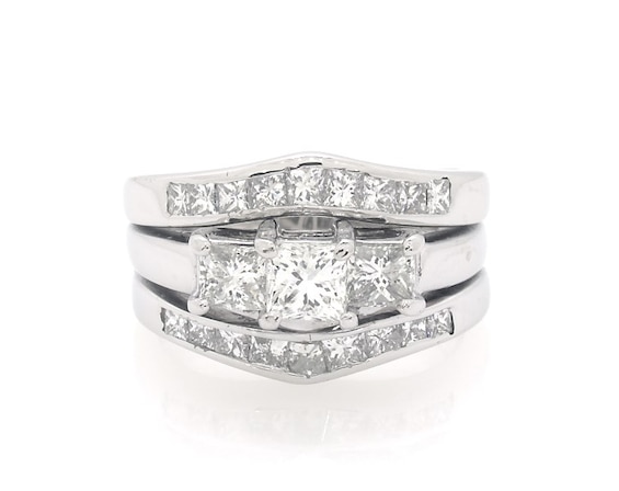 Previously Owned Princess-Cut Diamond Three-Stone Bridal Set 1-3/4 ct tw 14K White Gold & Platinum Size 6.25