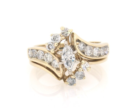 Previously Owned Marquise-Cut Diamond Bypass Bridal Set 7/8 ct tw 14K Yellow Gold Size