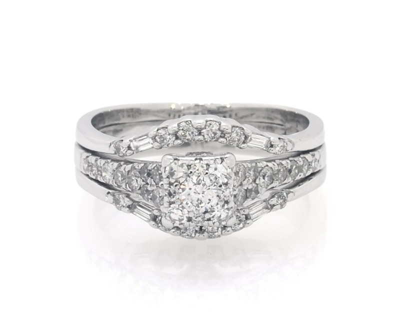 Main Image 1 of Previously Owned Multi-Diamond Square Bridal Set 7/8 ct tw 10K White Gold Size 8