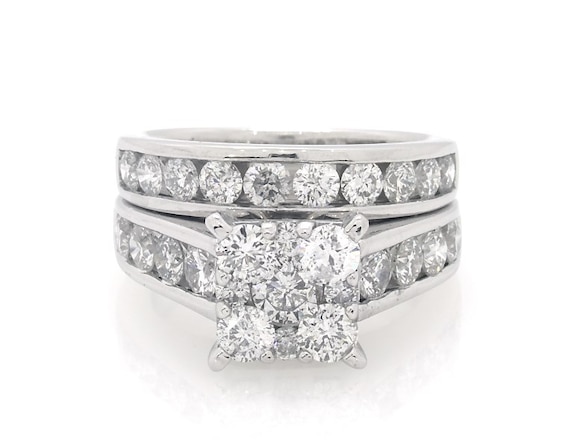 Previously Owned Multi-Diamond Square Center Bridal Set 2-3/4 ct tw 14K White Gold Size 6.75