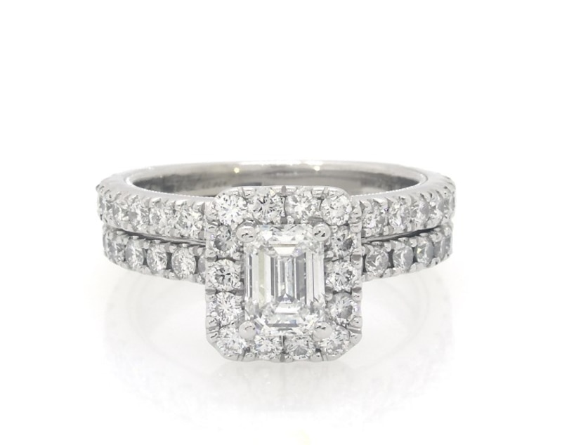 Main Image 1 of Previously Owned Neil Lane Premiere Certified Emerald-Cut Diamond Bridal Set 1-7/8 ct tw 14K White Gold Size 4.75