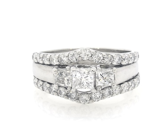 Previously Owned Princess-Cut Diamond Three-Stone Bridal Set 1-7/8 ct tw 14K White Gold Size 8.5